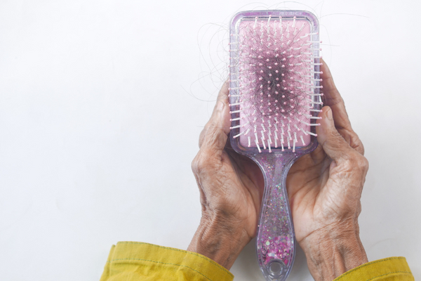 How to Clean Hair Brushes